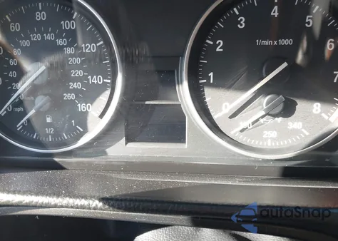 2010 BMW 328I xDrive z USA, uszkodzony, nr VIN WBAWV5C53AP082005